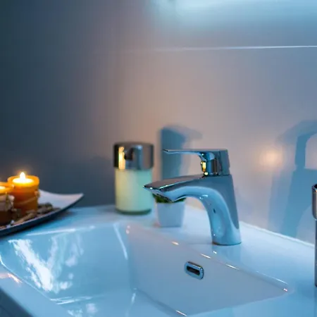 Boris St - Two Bedroom With Terrace And Jacuzzi تروغير