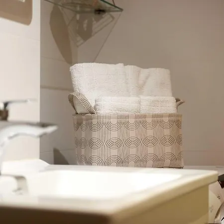 شقة Boris St - Two Bedroom With Terrace And Jacuzzi *