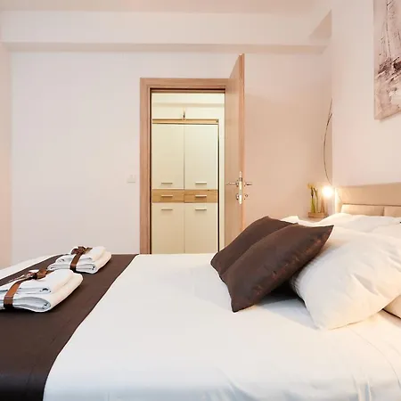 شقة Boris St - Two Bedroom With Terrace And Jacuzzi *