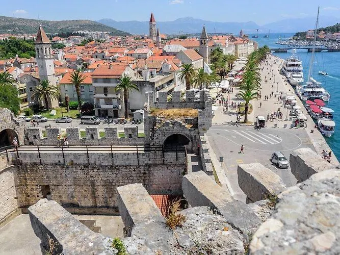 Appartement Boris St - Two Bedroom With Terrace And Jacuzzi *