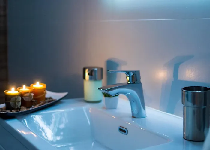 Boris St - Two Bedroom With Terrace And Jacuzzi Trogir