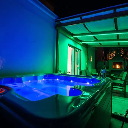 Boris St - Two Bedroom With Terrace And Jacuzzi