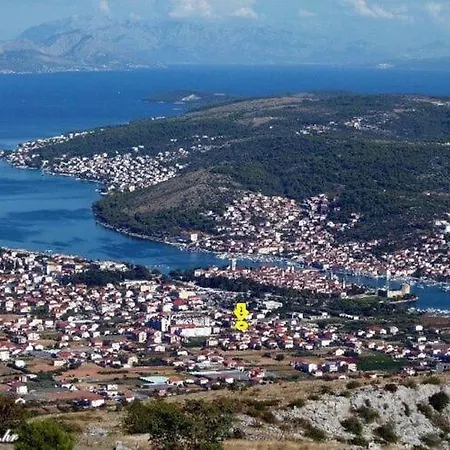 Boris St - Two Bedroom With Terrace And Jacuzzi * Trogir