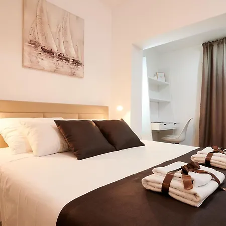 Boris St - Two Bedroom With Terrace And Jacuzzi Apartment *