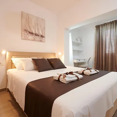 Boris St - Two Bedroom With Terrace And Jacuzzi Apartment