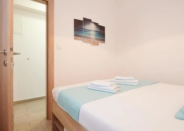 Boris St - Two Bedroom With Terrace And Jacuzzi Apartament Trogir