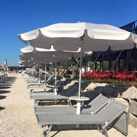 Boris St - Two Bedroom With Terrace And Jacuzzi Daire